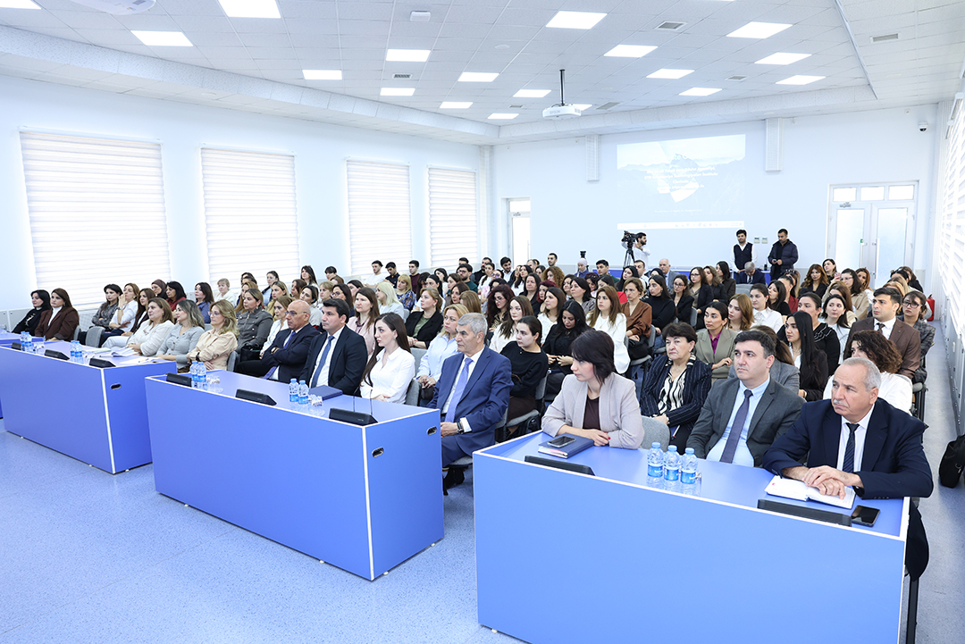 İnformasiya Texnologiyaları İnstitutunda beynəlxalq elmi bazalardan səmərəli istifadə məsələlərinə həsr olunmuş təlim keçirilib,