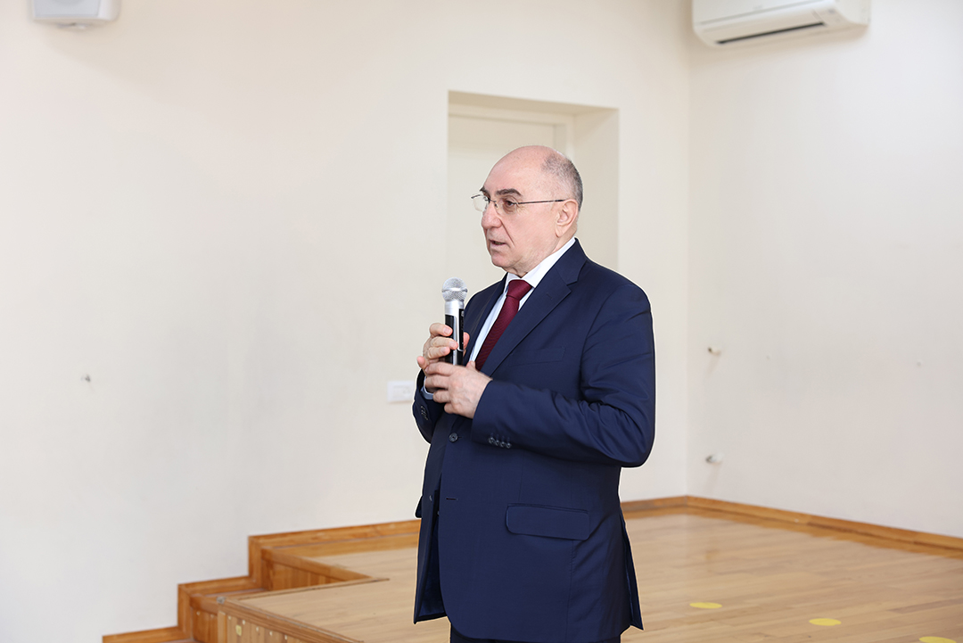 Bakı Beynəlxalq Təhsil Kompleksində süni intellekt və kibertəhlükəsizlik mövzusunda görüş təşkil olunub,