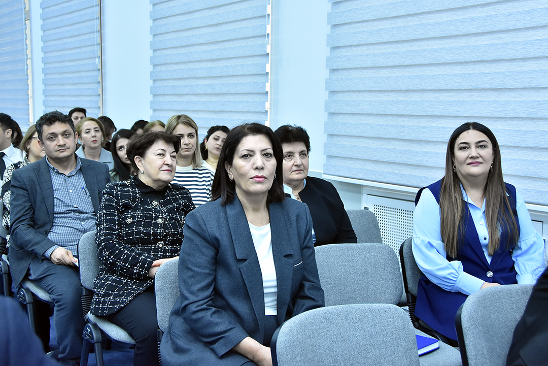 Milli terminoloji informasiya sisteminin formalaşmasının elmi-nəzəri əsaslarının işlənilməsinə həsr olunmuş dissertasiya işi müdafiə olundu,