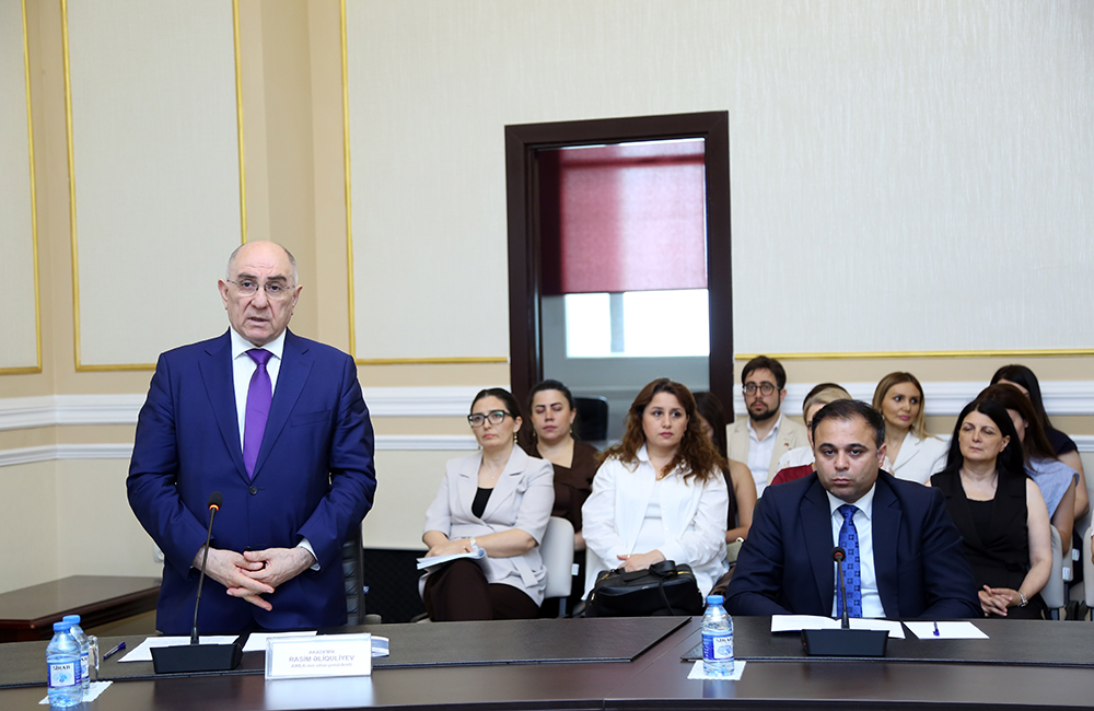 AMEA-da “Rəqəmsal Türkologiya” mövzusunda panel iclas təşkil edilib,