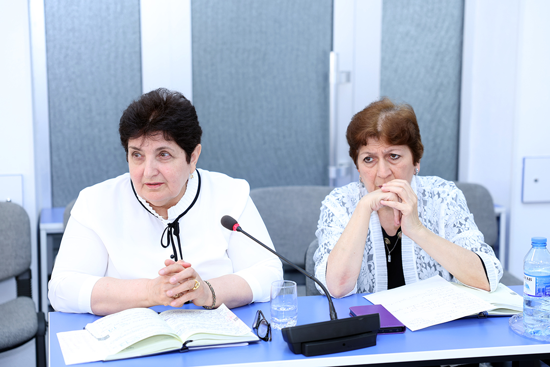 İnstitutun Dissertasiya Şurasının elmi seminarının iclası keçirilib,