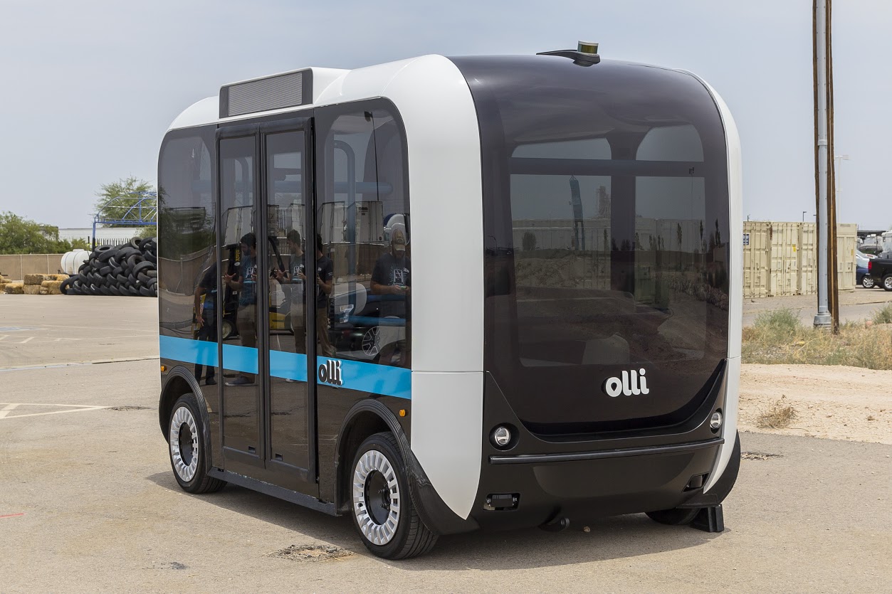 3D-printed bus starts giving rides