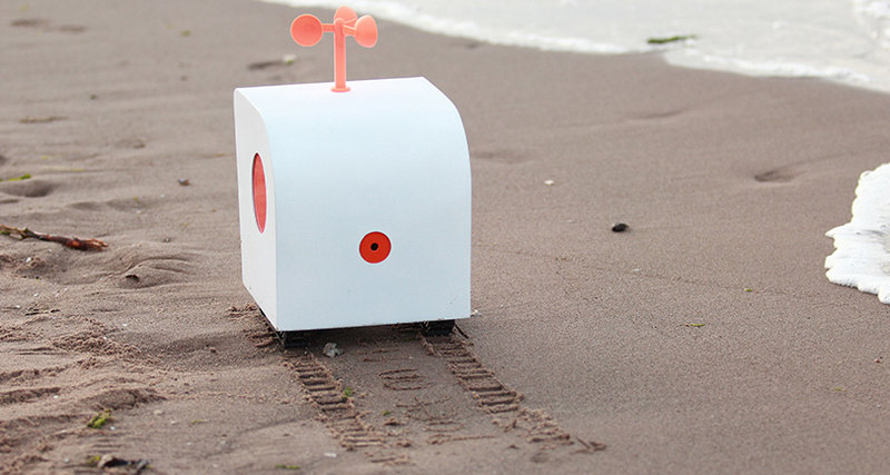 Robot poet writes poetry on the sand