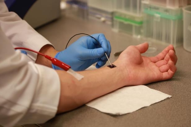 Yeni qurğu orqanları bir toxunuşla müalicə edir, Elm və Təhsil Nazirliyi, Elm ve Tehsil Nazirliyi, Azərbaycan Respublikası Elm və Təhsil Nazirliyi, Azerbaycan Respublikasi Elm ve Tehsil Nazirliyi, Elm və Ali Təhsil üzrə Dövlət Agentliyi, Elm və Ali Təhsil, AMEA, Azərbaycan Milli Elmlər Akademiyası, Elmler Akademiyasi, İnformasiya Texnologiyaları İnstitutu, İnformasiya Texnologiyaları, AMEA ITI, AMEA İTİ, İTİ, ITI, ikt.az, ict.az, ict, ikt, www.ict.az, www.ikt.az, Rasim Aliguliyev, Rasim Əliquliyev, RM Əliquliyev, Əliquliyev Rasim, Academician Rasim Aliguliyev