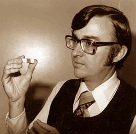 28 oktyabr – ilk mikroprosessorun yaradıcısının doğum günüdür, Elm və Təhsil Nazirliyi, Elm ve Tehsil Nazirliyi, Azərbaycan Respublikası Elm və Təhsil Nazirliyi, Azerbaycan Respublikasi Elm ve Tehsil Nazirliyi, Elm və Ali Təhsil üzrə Dövlət Agentliyi, Elm və Ali Təhsil, AMEA, Azərbaycan Milli Elmlər Akademiyası, Elmler Akademiyasi, İnformasiya Texnologiyaları İnstitutu, İnformasiya Texnologiyaları, AMEA ITI, AMEA İTİ, İTİ, ITI, ikt.az, ict.az, ict, ikt, www.ict.az, www.ikt.az, Rasim Aliguliyev, Rasim Əliquliyev, RM Əliquliyev, Əliquliyev Rasim, Academician Rasim Aliguliyev