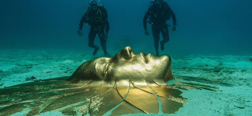 Подводный робот Remus 6000 нашел на дне Карибского моря сокровища